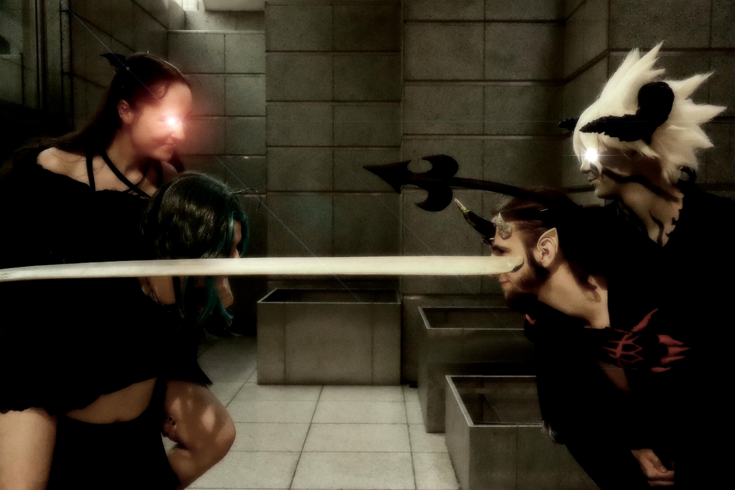 CosDay 2022 Fotographer: @roawrrawr von Links: @aeonysartcosplay @vladdraghici.art @asmcosplay